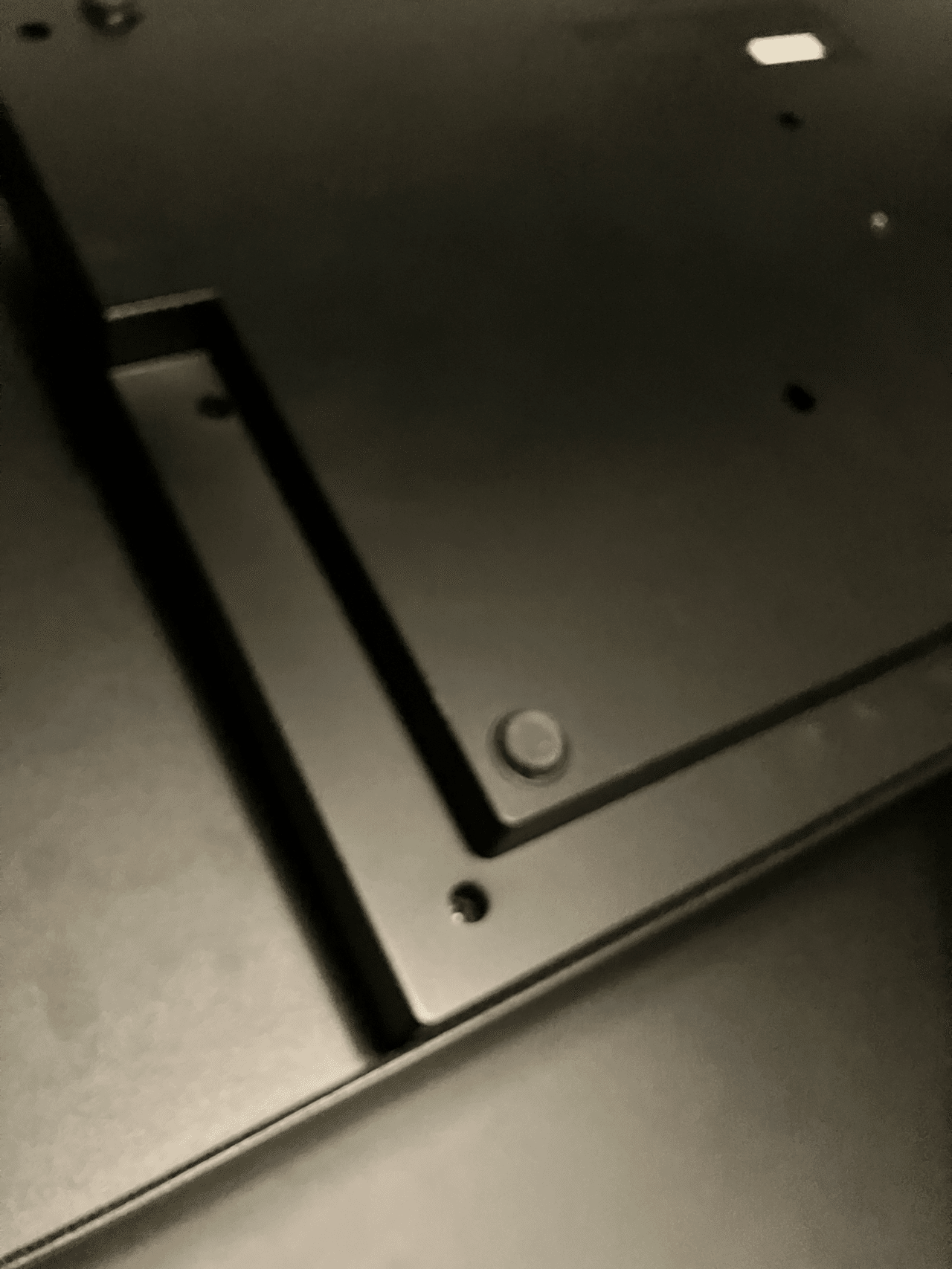 シンセやエフェクターを斜めに置きたい【実践編(東谷 2WAYラック4D