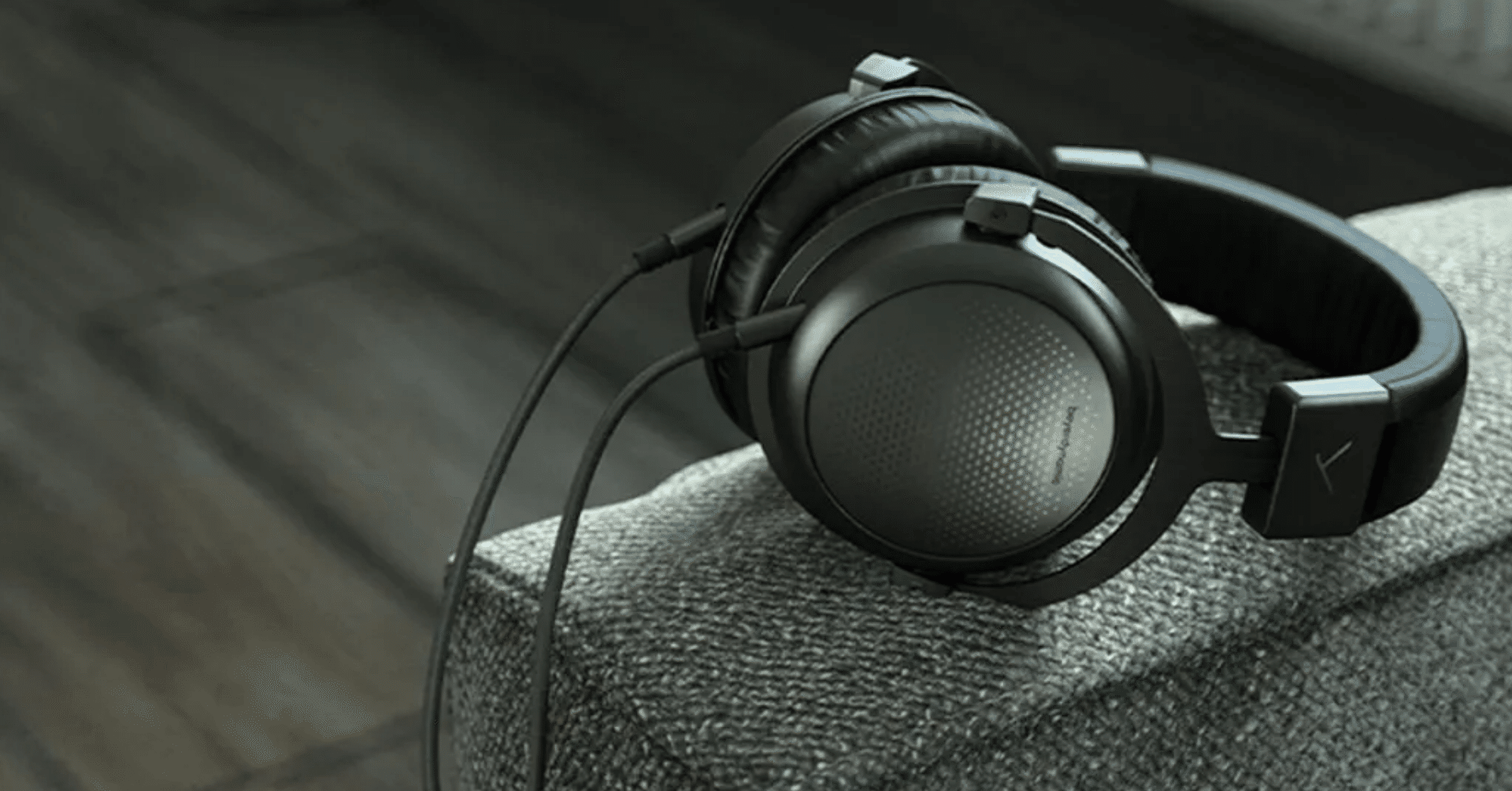 beyerdynamic T5 第3世代 3rd gen 密閉型ヘッドホン beyerdynamic T5 (3. Generation)(密閉型ヘッドホン) ｜イケベ楽器店