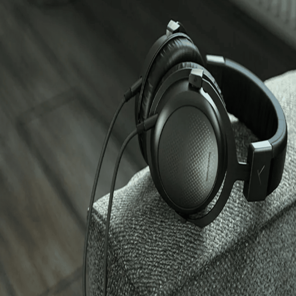 🎧【AIレビュー】Beyerdynamic T5 3rd Generation｜密閉型の限界を