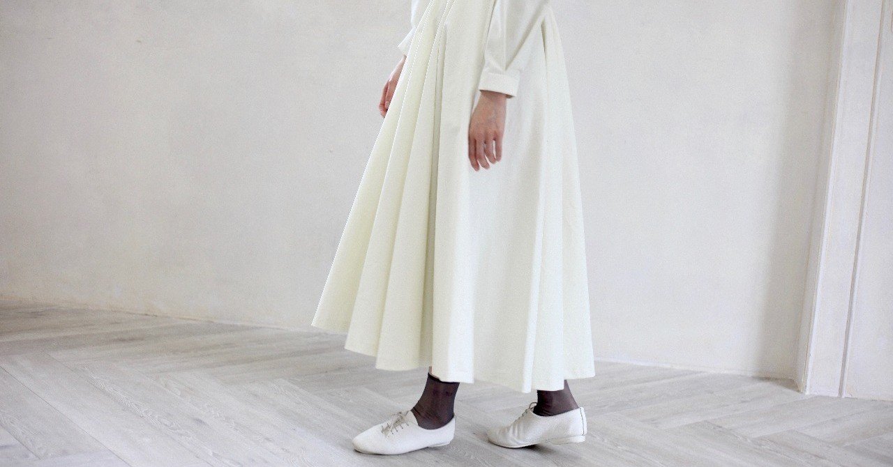 2/20 21:00~] THE DRESS #17 -waltz- [白]｜マール・コウサカ（foufou）