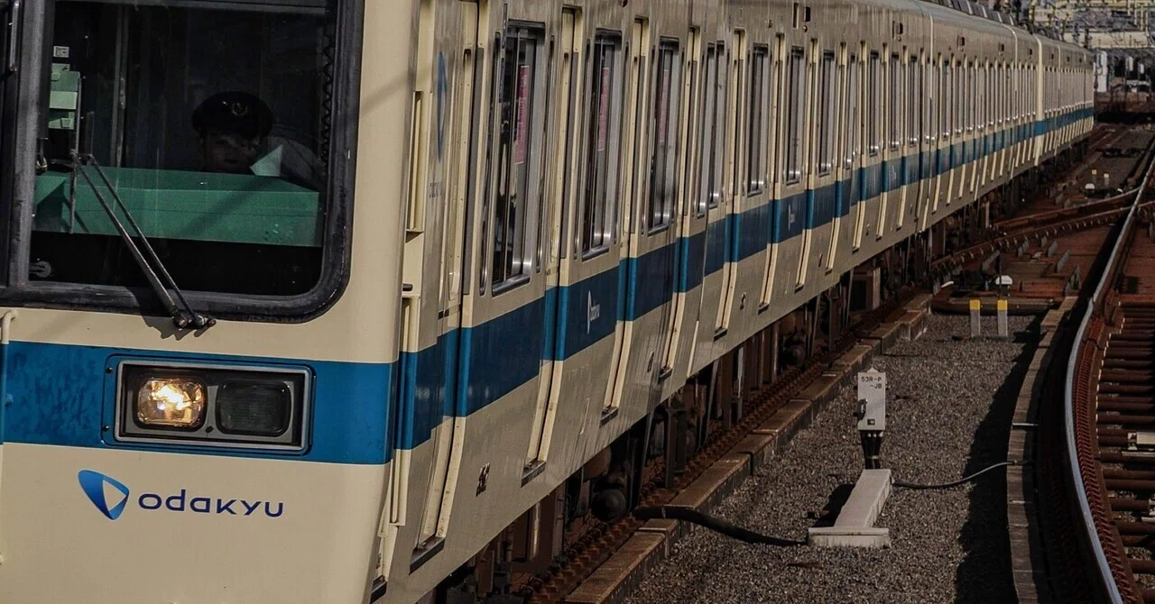 9.小田急8000形｜通勤準急 町田行き