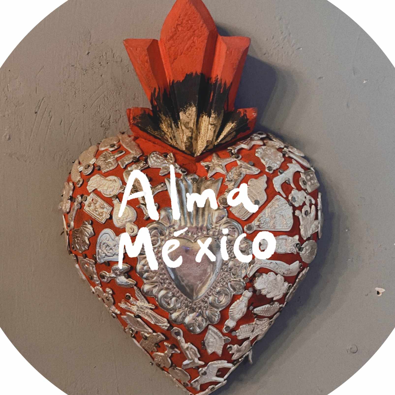 メキシコの伝統工芸品「ミチョアカン刺繍」｜Alma México｜ｱﾙﾏﾒﾋｺ