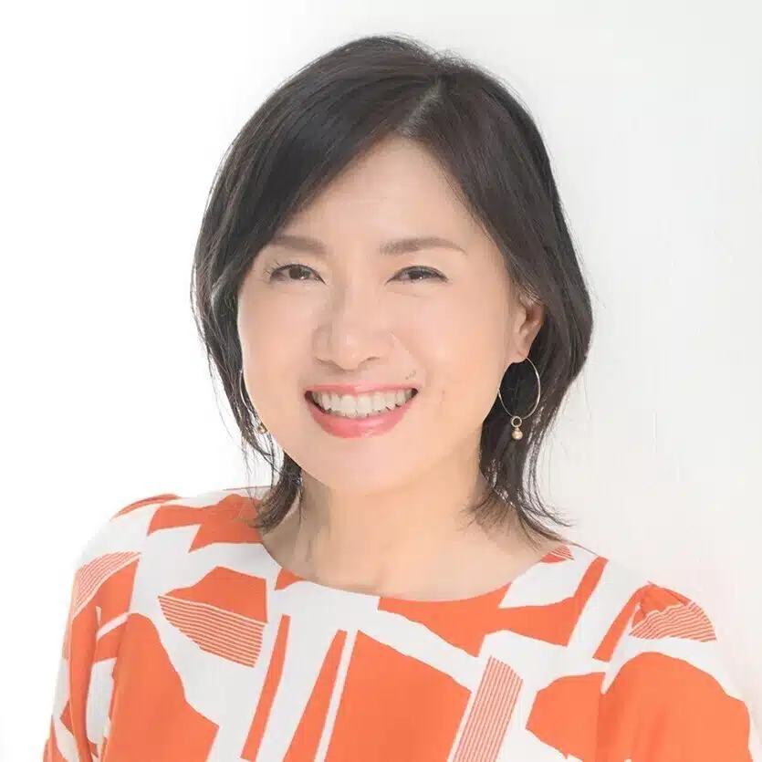 Megumi | 通訳式ビジネス英語コーチ | 「完璧な英語」より「伝わる英語」を。