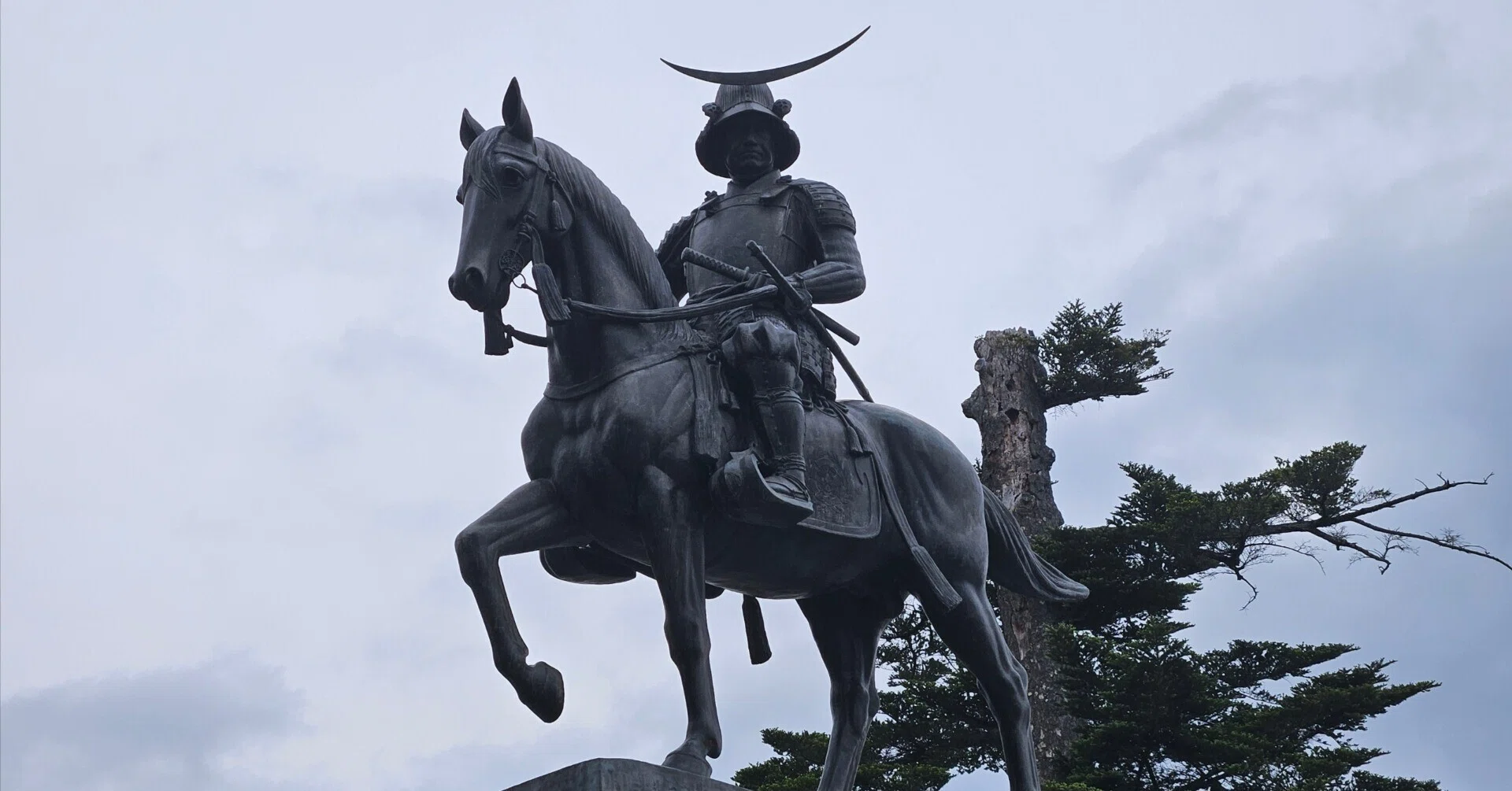 伊達政宗のお膝元・仙台｜仙台城跡／大崎八幡宮｜鴇旅-トキタビ-