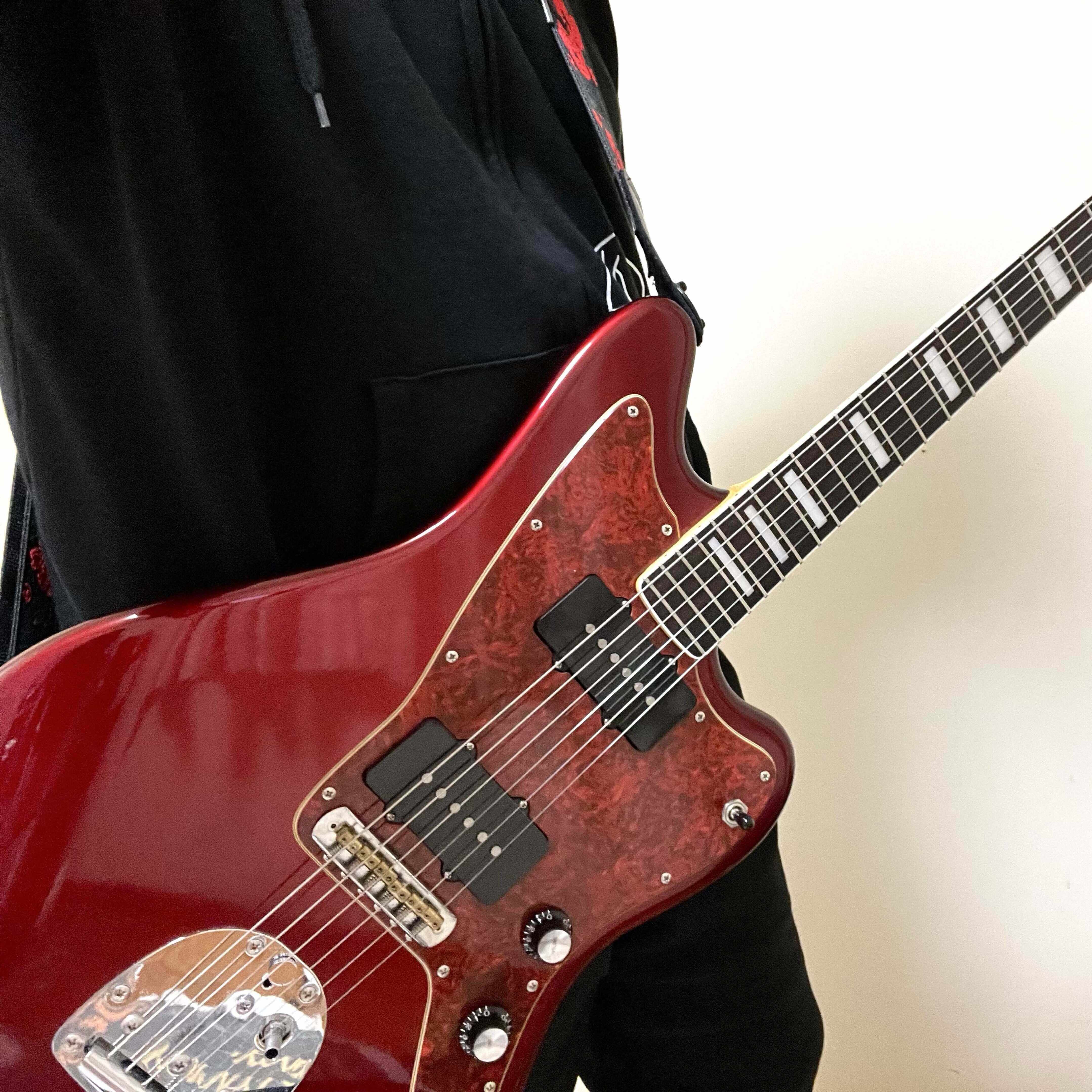 ジャズマスターのサドル｜瀬崎