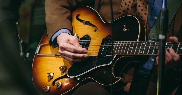 タイトル通りの優しい音楽が響き渡る『Good Dog, Happy Man