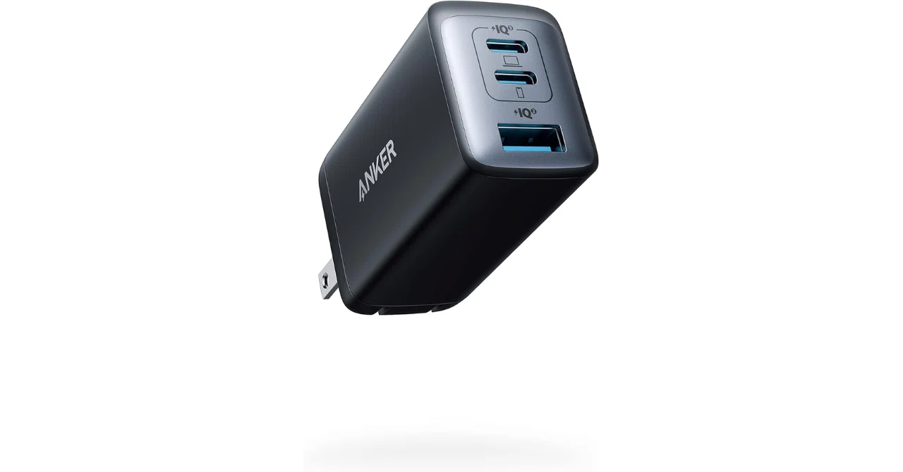 Anker PowerPort III 3-Port 65W Pod: コンパクトで高性能な充電器