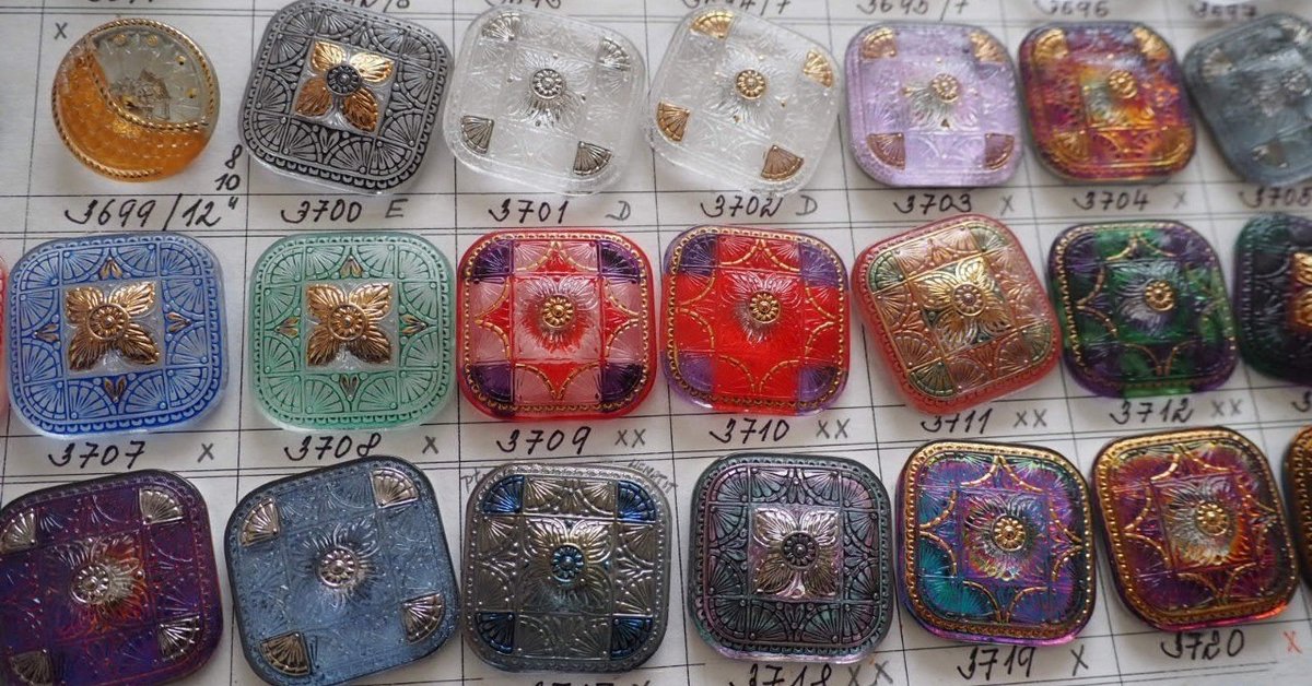 チェコCZ GLASS工房作家ものりんご