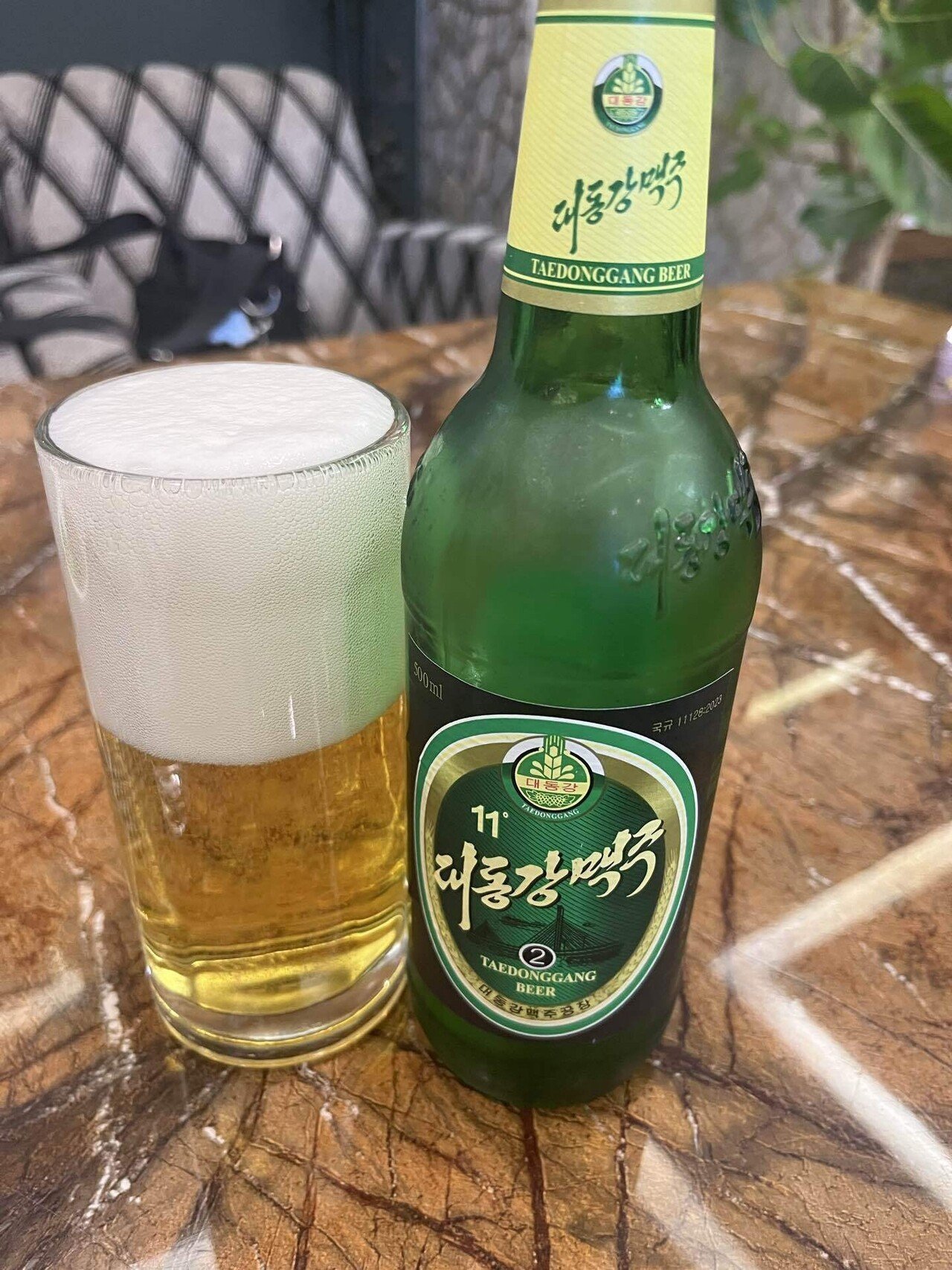 北朝鮮レストランに行く｜Takaya Tsushio