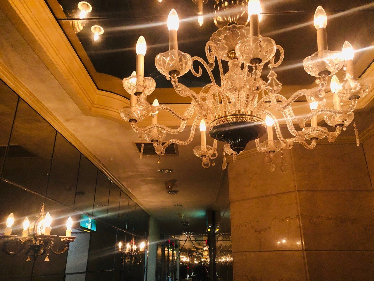 ラブホはわたしのディズニーランド 第一章 バブリー廃墟なラブホ 歌舞伎町 ラ フランセパリス さくらちゃん教 Note