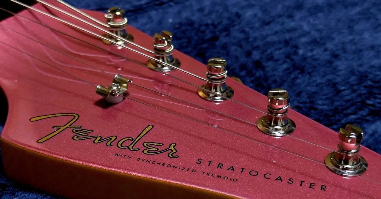 調整済】kgarage ストラト エレキギター 新品弦 FENDER CUSTUM 調整済】kgarage ストラト エレキギター 新品弦 FENDER CUSTUM