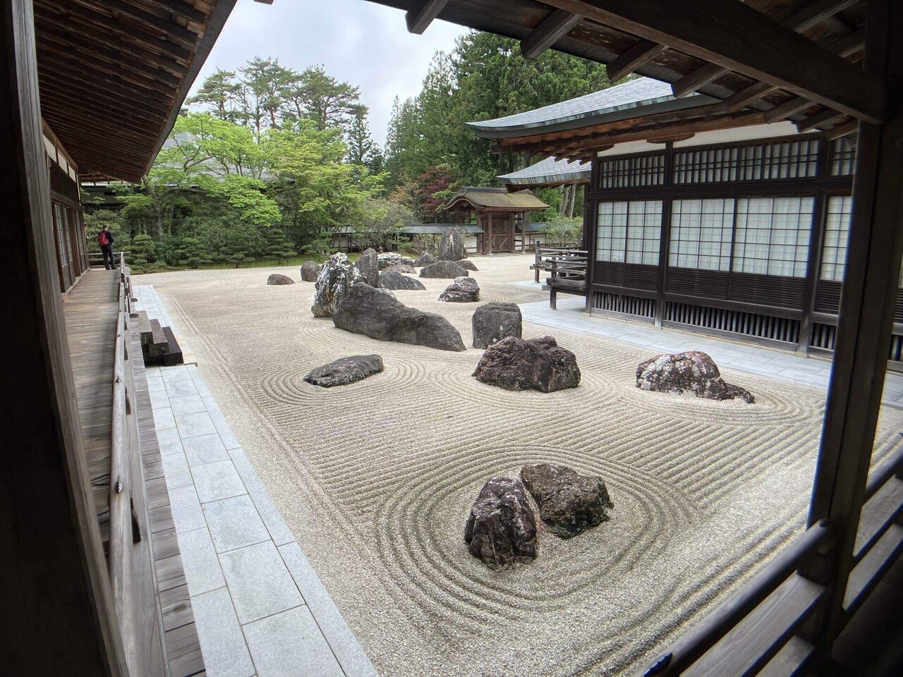 高野山で重森三玲を見たい旅：4 金剛峯寺蟠龍庭｜ハト子