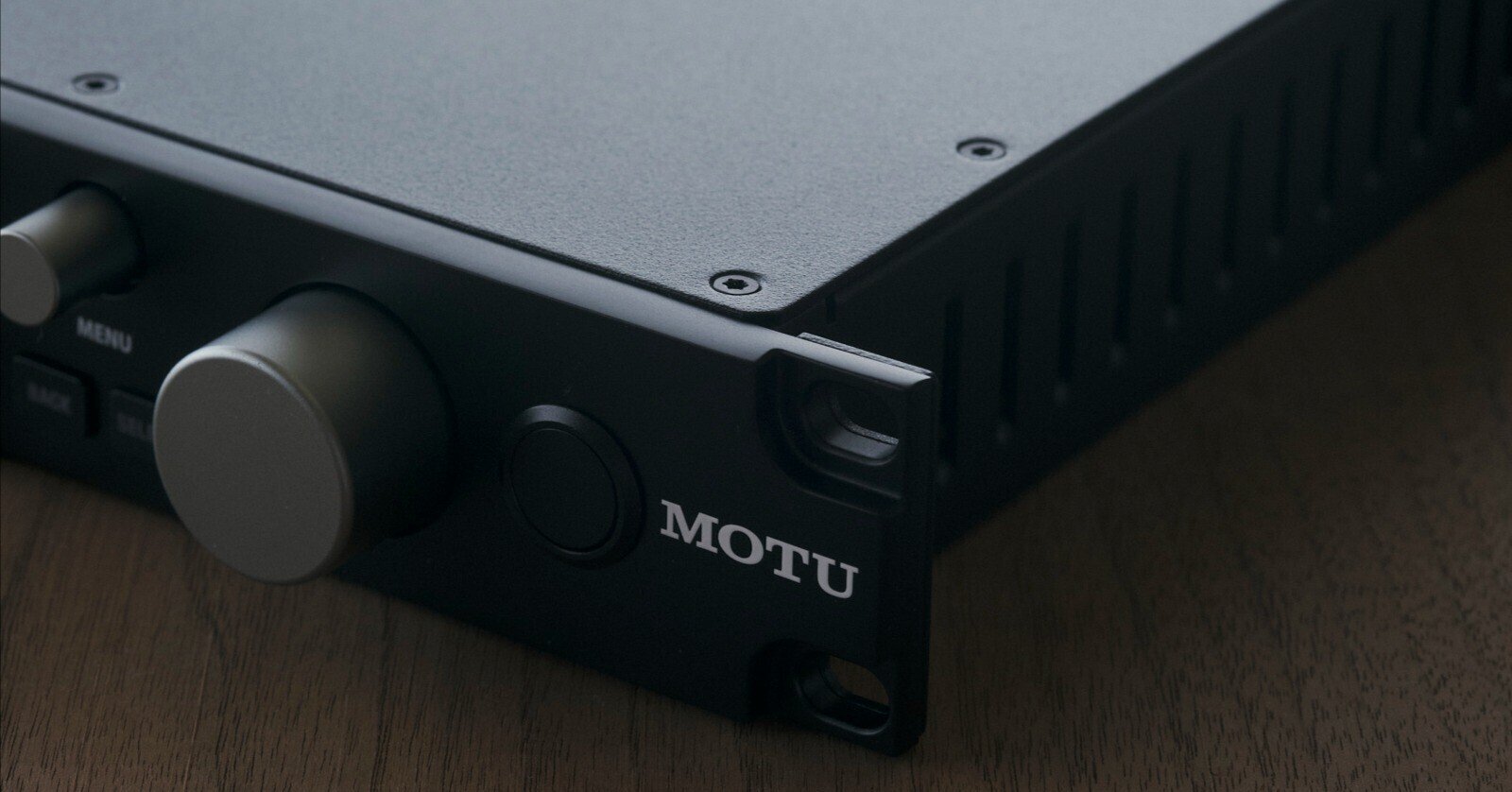 MOTU 16Aというオーディオインターフェイスの話|エウスケ MOTU 16Aというオーディオインターフェイスの話|エウスケ