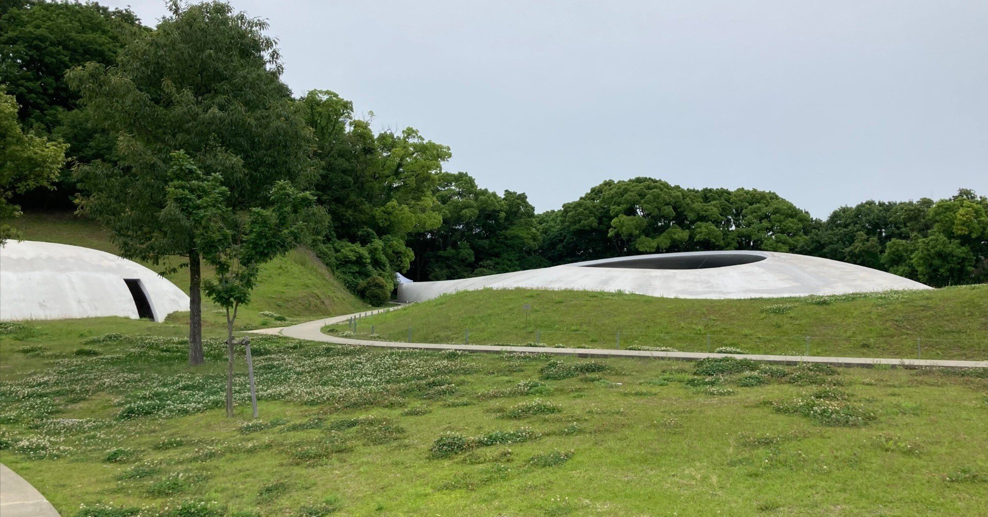 母型》2010年 内藤礼｜豊島美術館 西沢立衛 ここは最良の場所 豊島＃1｜a.n