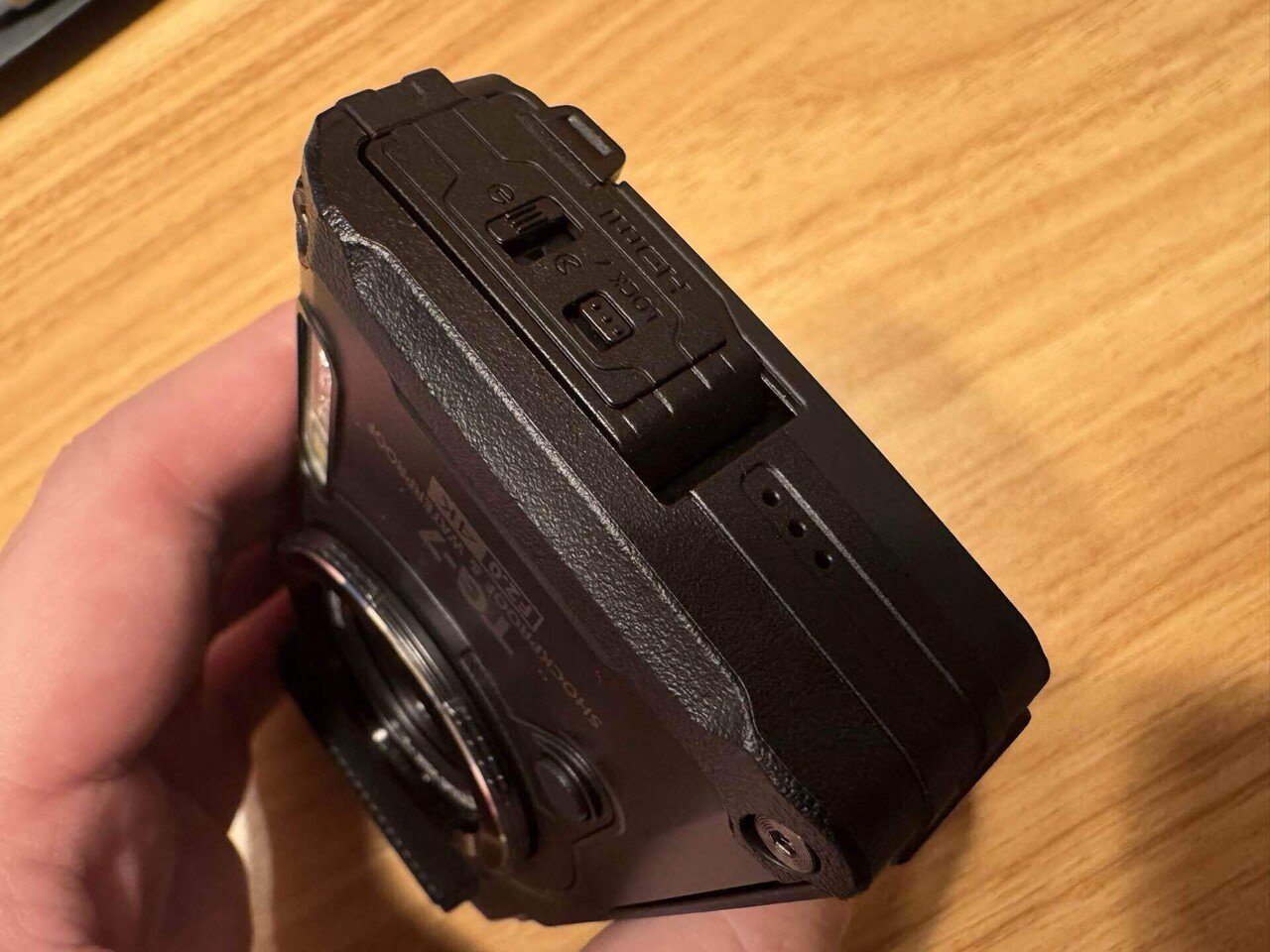 開封レビュー】OM SYSTEM Tough TG-7を買ってみた｜価格や付属品