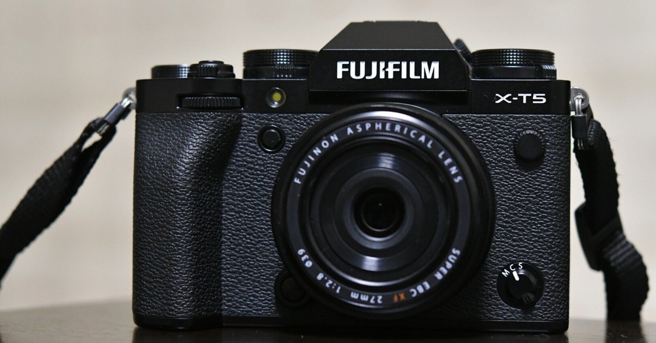 2025 お歳暮【公式】 - 人気ブランド FUJIFILM F2.8で、梅雨空の上野をスナップ X-T5】X-T5とXF27mm デジタルカメラ