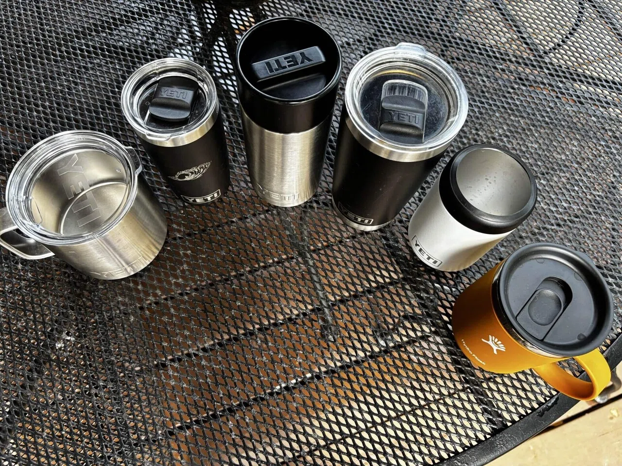 ハワイで買えるエコでかわいいマイボトル Hydro Flask・YETIなど