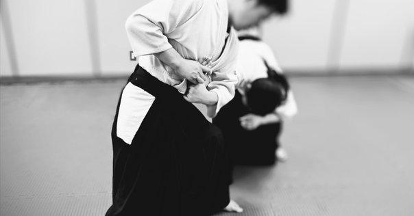 合気道　第一巻　斉藤守弘 著 Amazon.co.jp: 新装版 武産合気道 第1巻 : 斉藤 守弘, (株)どう