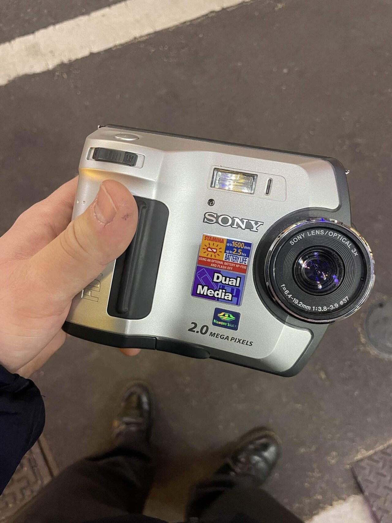 オールドコンデジ、次はこれ！〜クセ強め機種で“次の一手”へ〜①｜けいふ