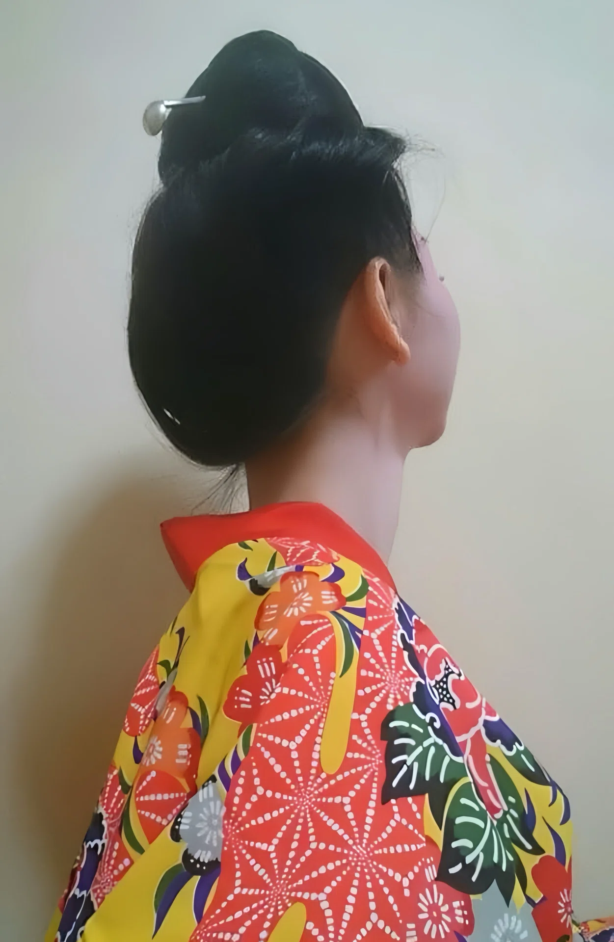 琉球舞踊に見るからじ（髪）｜鈴蘭（茶道、着物、陸上、沖縄）を語りたい
