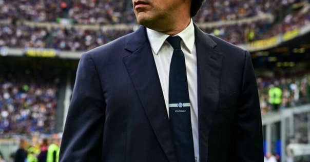 セール中…ロベルト・マンチーニ直筆サイン入り超大型写真…イタリア代表… EURO2020で発見！ ジョルジオ・アルマーニを着こなすロベルト