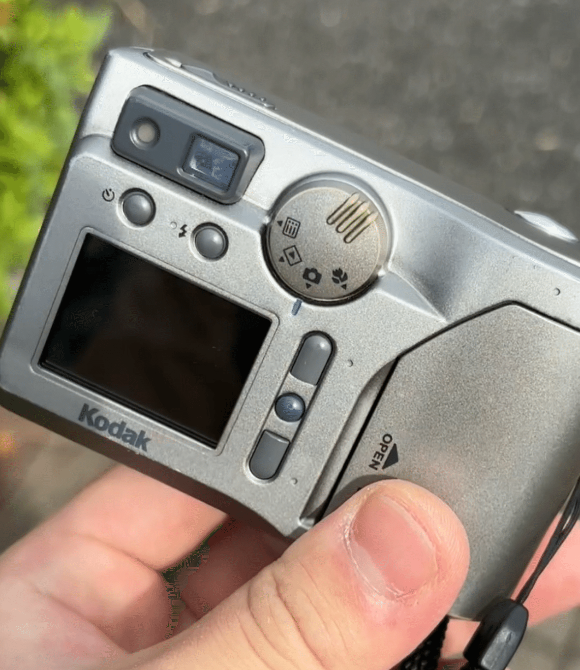 デジタルカメラ　単三電池　オールドコンデジ 2025年最新】単三電池のオールドコンデジの人気アイテム - メルカリ