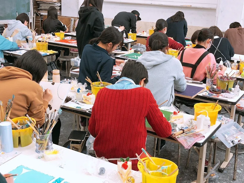 美大予備校って何をするところ 立川美術学院 Note