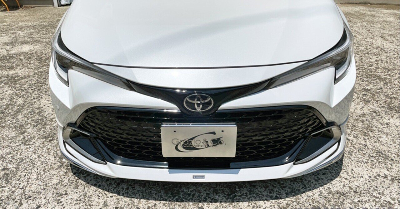 トヨタ カローラスポーツ 純正フロントグリル センターガーニッシュ