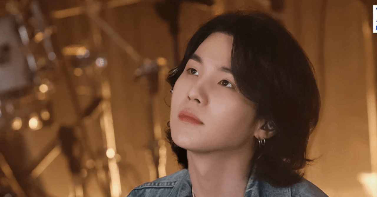 SUGA / Agust D 静と轟 を行き来するプロデューサー・ラッパー|BTS