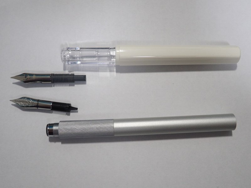 無印丸軸万年筆のペン先交換やったよって話 アオスズメ Note