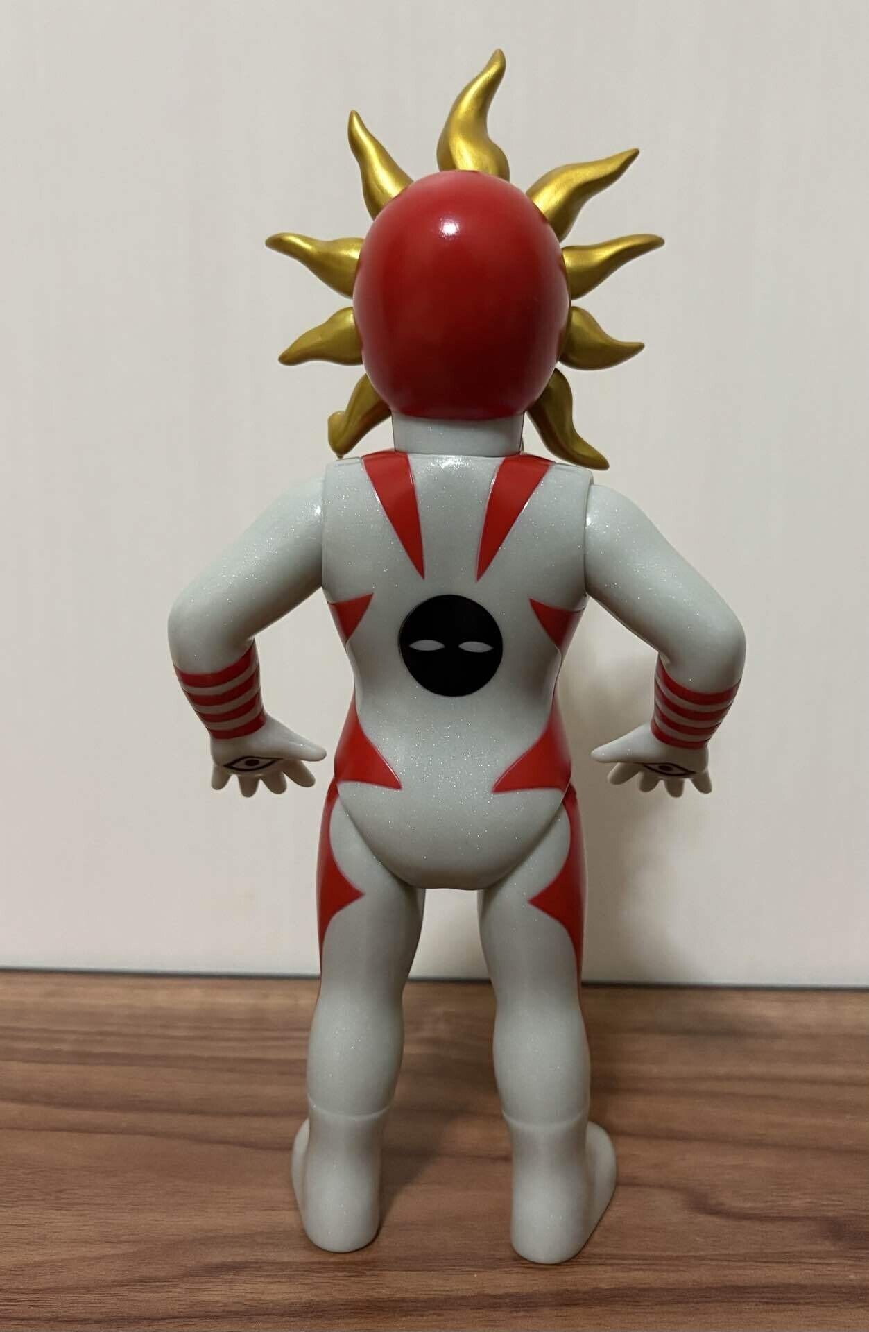 タローマン　ソフビ 51yMVx6fEXL._UF894,1000_QL80_.jpg