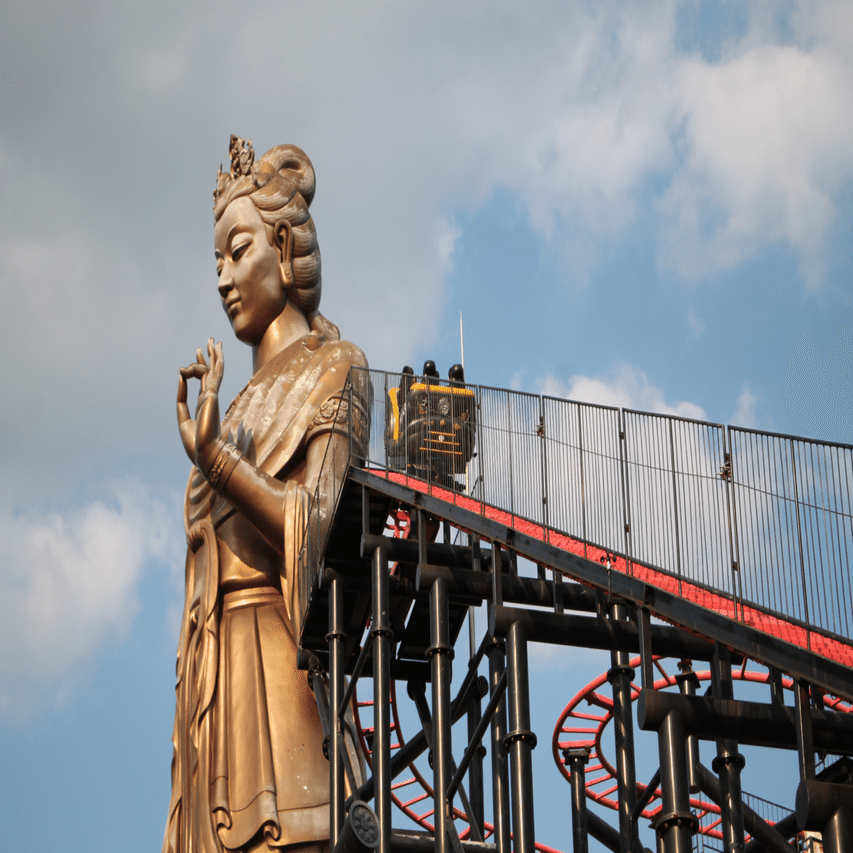 独り言】海外で出会った奇妙なジェットコースター｜絶叫ぶらり旅@ゆ-き