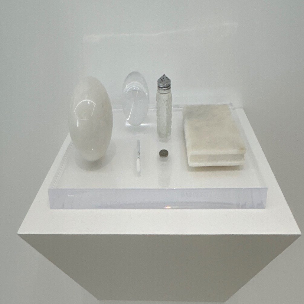 額装品/Half a Room/オノ ヨーコ Yoko Ono | Half-A-Room (detail) (1967) | Artsy