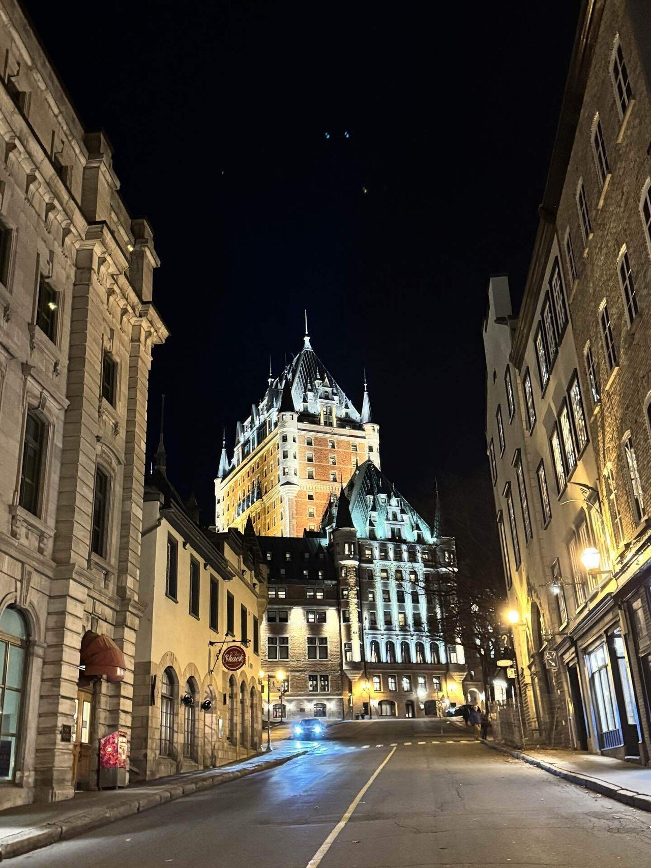 ひとり旅Part2𓀡 モントリオールとケベック クレープ爆食ツアー ෆ ̖́