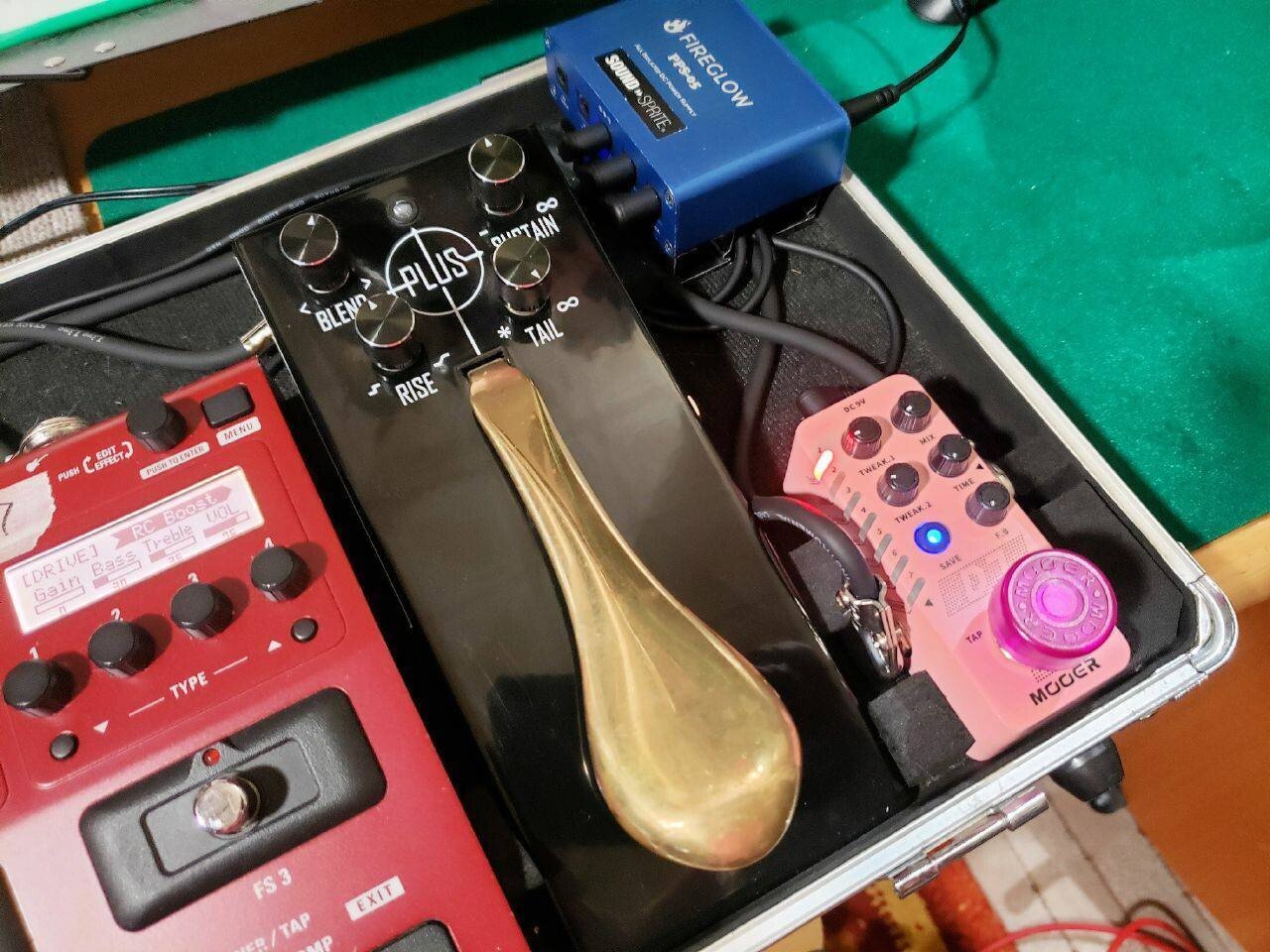 ZOOM B3n以降に繋ぐエフェクターを決め、実際に組み上げたのでその報告