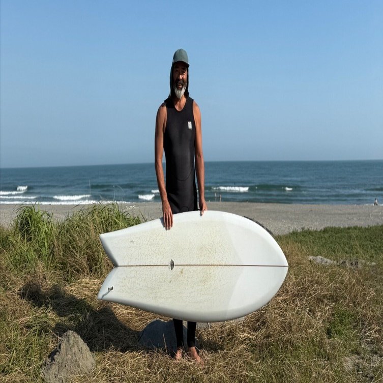 Mackie Designs Glass Love Fish｜RIDE SURF+SPORT