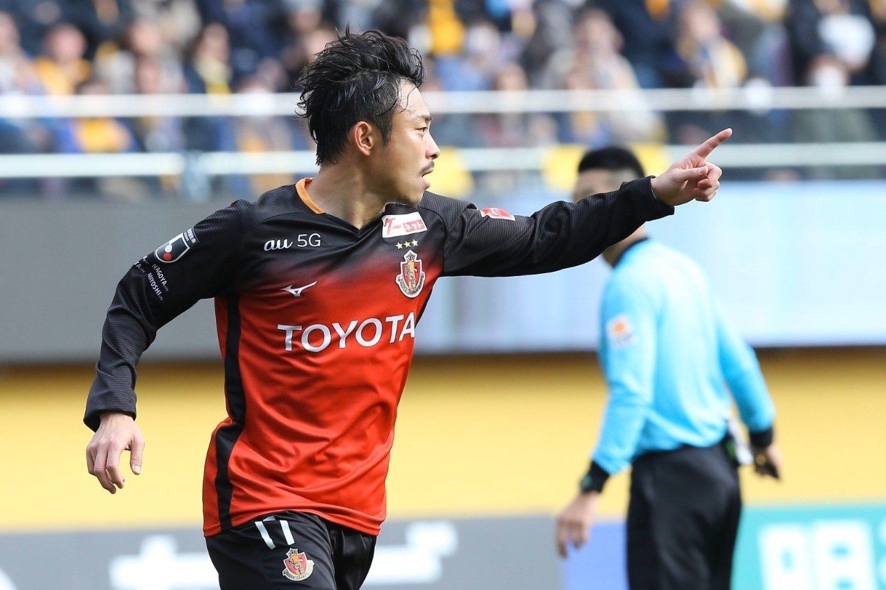 名古屋グランパス グラサポ すでに阿部ちゃんの虜よ J1開幕vsベガルタ仙台 円衣めがね Note 名古屋グランパス グラサポ すでに阿部ちゃんの虜よ J1開幕vsベガルタ仙台 円衣めがね Note