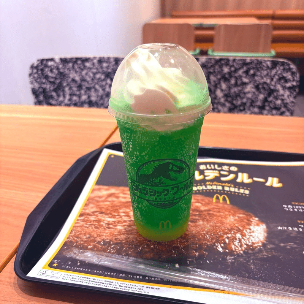 マクドナルドでポテト2つにエグチ、マックフロートを爆食いした