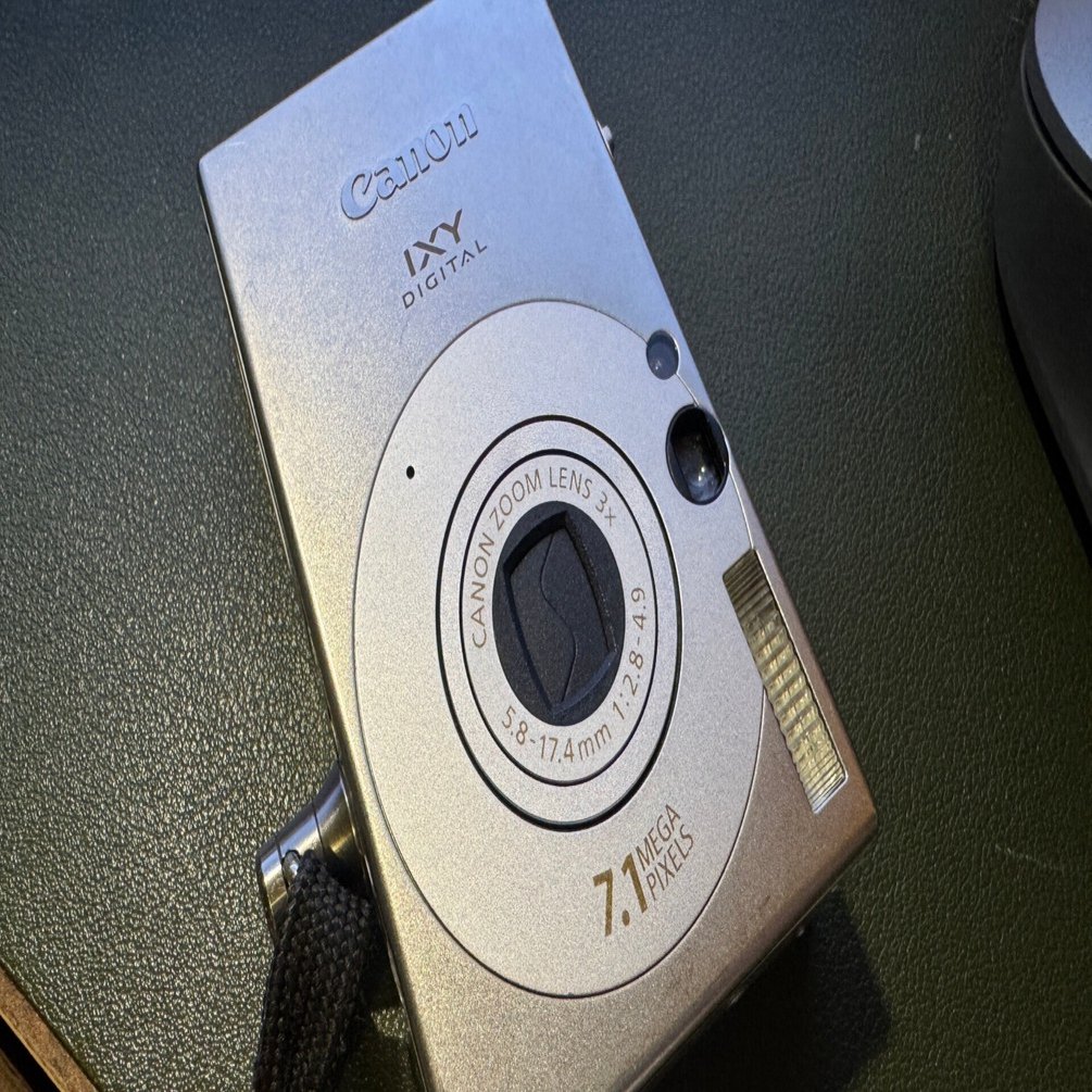 Canon IXY DIGITAL 10 Ai AF オールドコンデジ 無駄に高騰しているオールドコンデジIXY10でとりあえず撮った