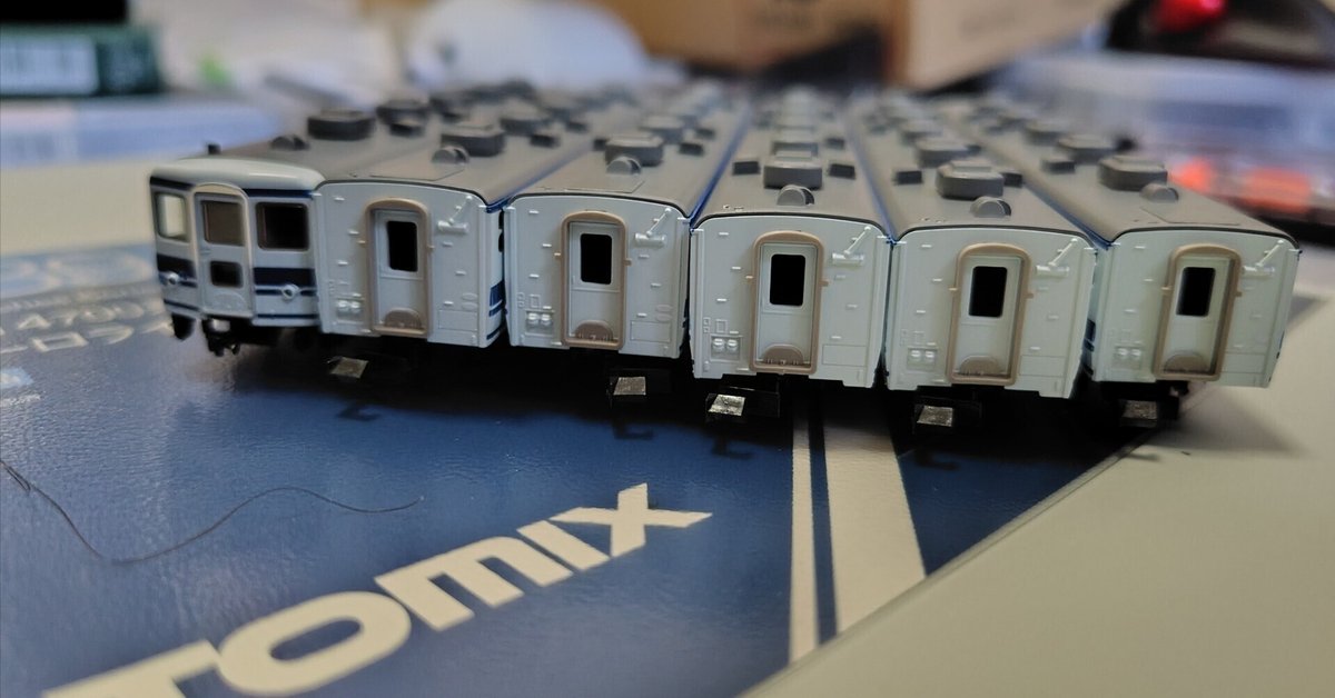 購入製品 TOMIX 98913 14系700番台 (ユーロライナー色・黒色床下