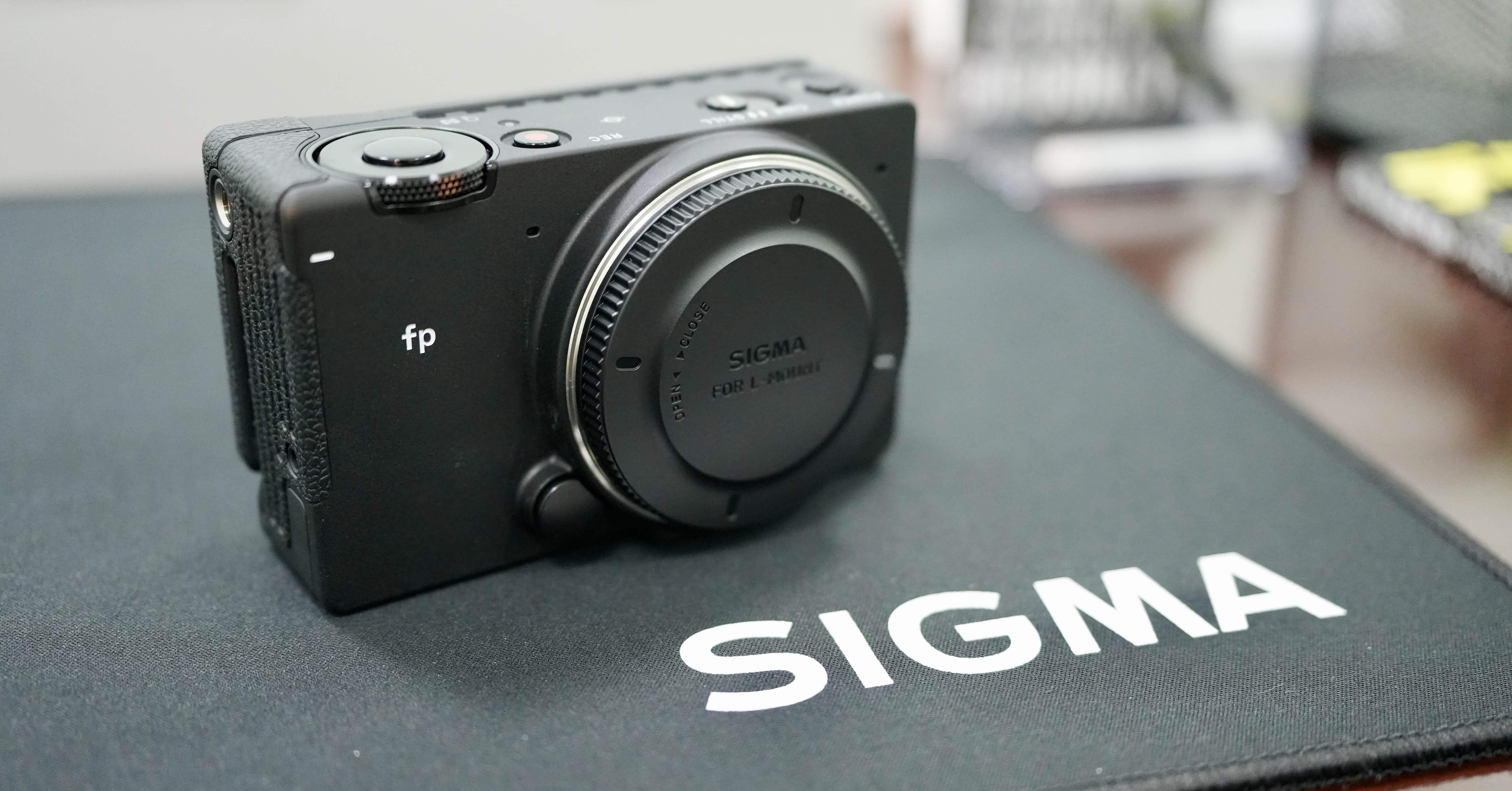 SIGMA fp | ダイヤル・ボタン換装サービスを利用してみた。｜KashiKoro