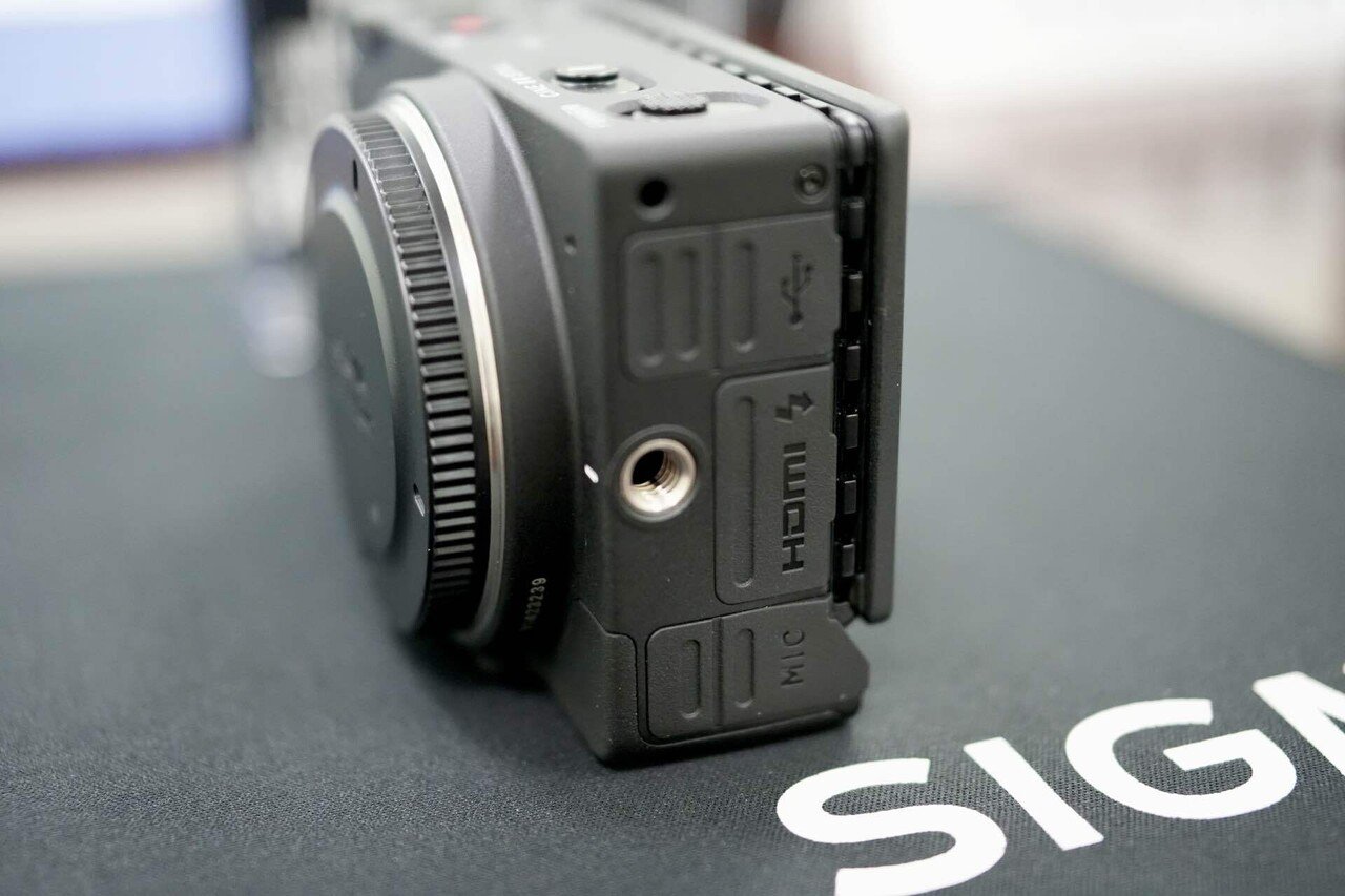 SIGMA fp | ダイヤル・ボタン換装サービスを利用してみた