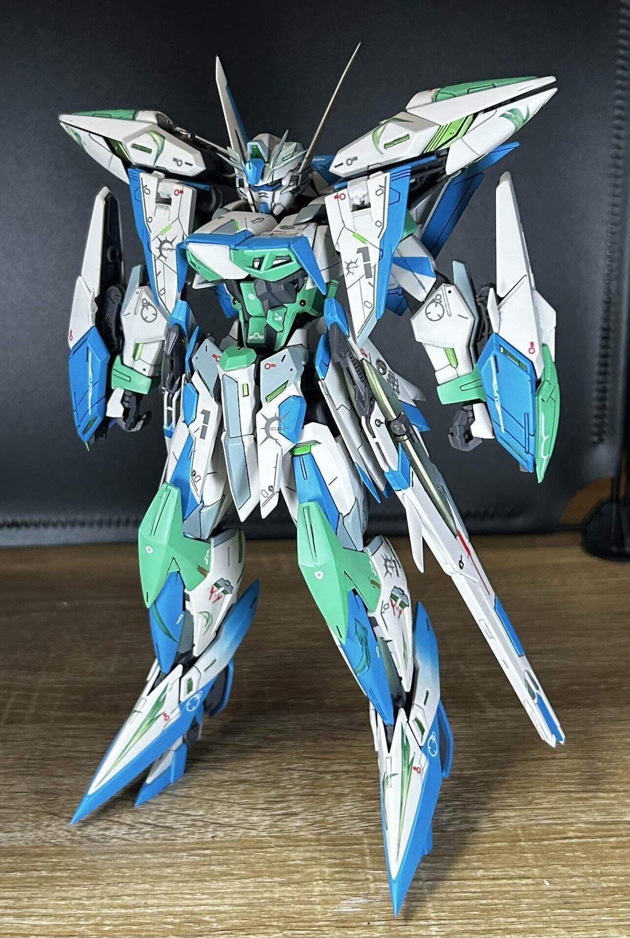 MG エクリプスガンダム&マニューバストライカー　全塗装 完成品 暁カラー MG エクリプスガンダム&マニューバストライカー 全塗装 完成品
