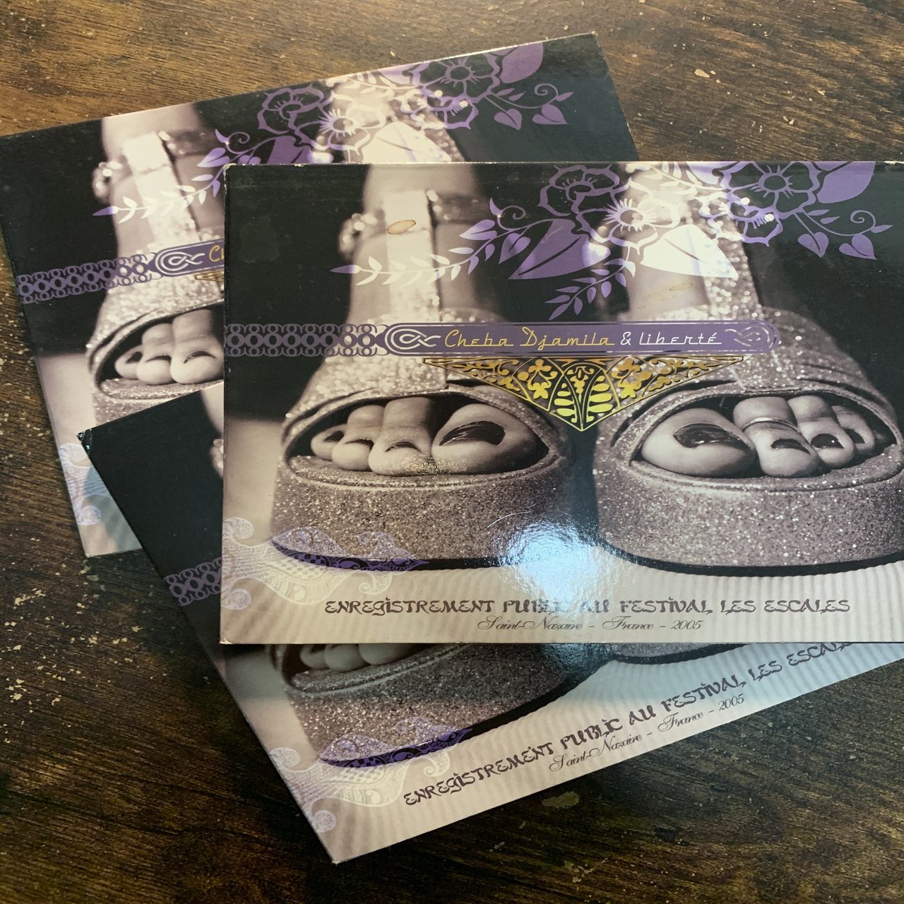 同じ CD を何枚も買うというマニア行為というかオタク行為というか