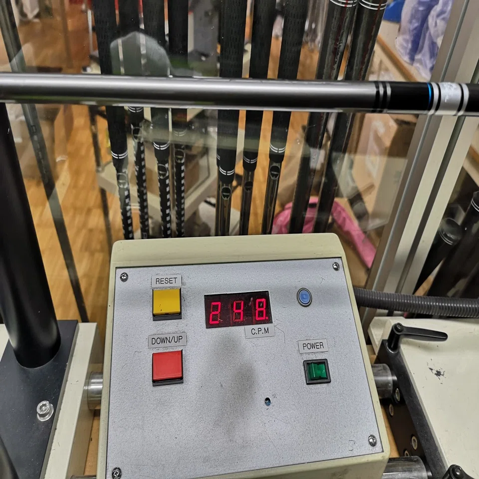 テーラーメイド(TAYLORMADE)SIMMAX(シムマックス)ドライバー【カタログ純正シャフト装着モデル】TENSEIBLUETM50カーボンシャフトメンズゴルフクラブ右ロフト角:10.5度W#1フレックスSR | SIM MAX ドライバー10.5 日本仕様純正s シャフト テーラーメイド
