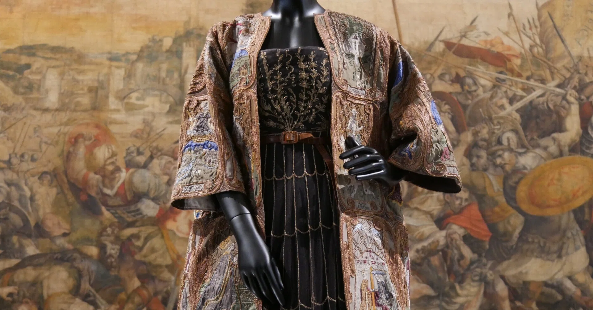 森羅万象 花鳥風月。博物学的世界を纏いたい。「Louvre Couture