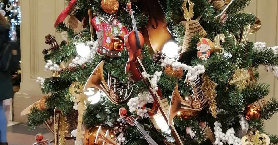 ロシアのクリスマスツリー レッツゴーココ Note