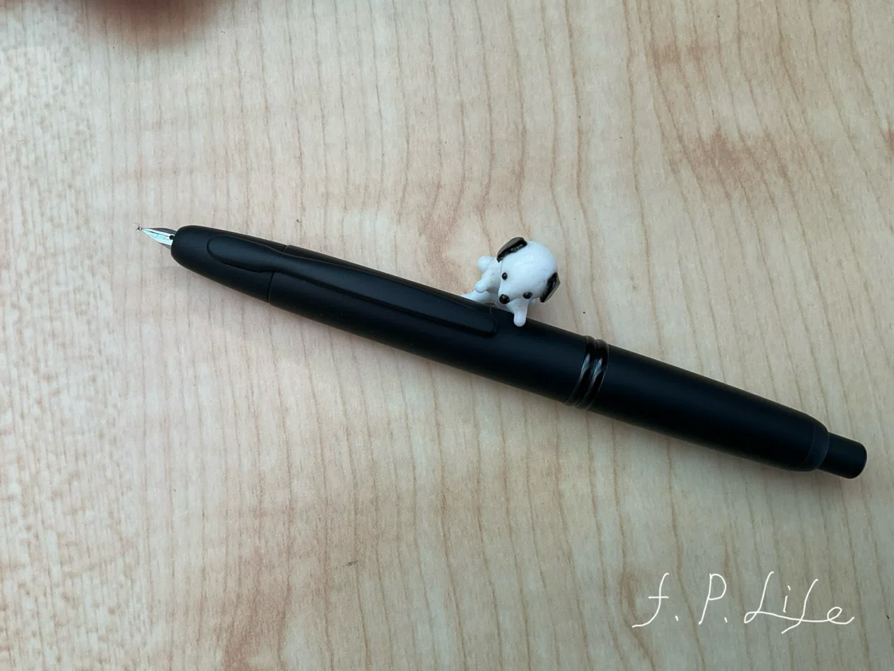 PILOT キャップレス 万年筆 マットブラック　F字 新品)PILOT パイロット 万年筆 キャップレス マットブラック（商品ID
