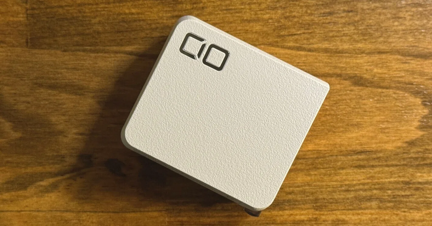 100W USB充電器、こんなに小さくなっている - NovaPort QUADⅡ 100W