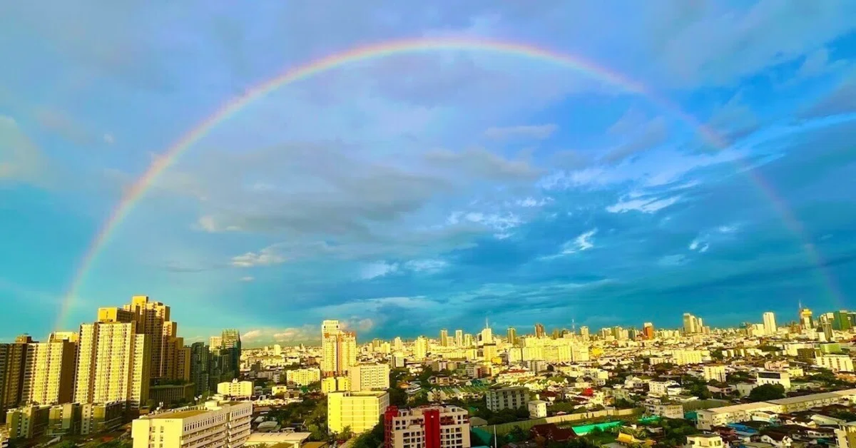 [First Overseas Trip After Discharge: Thailand] Living with an ...